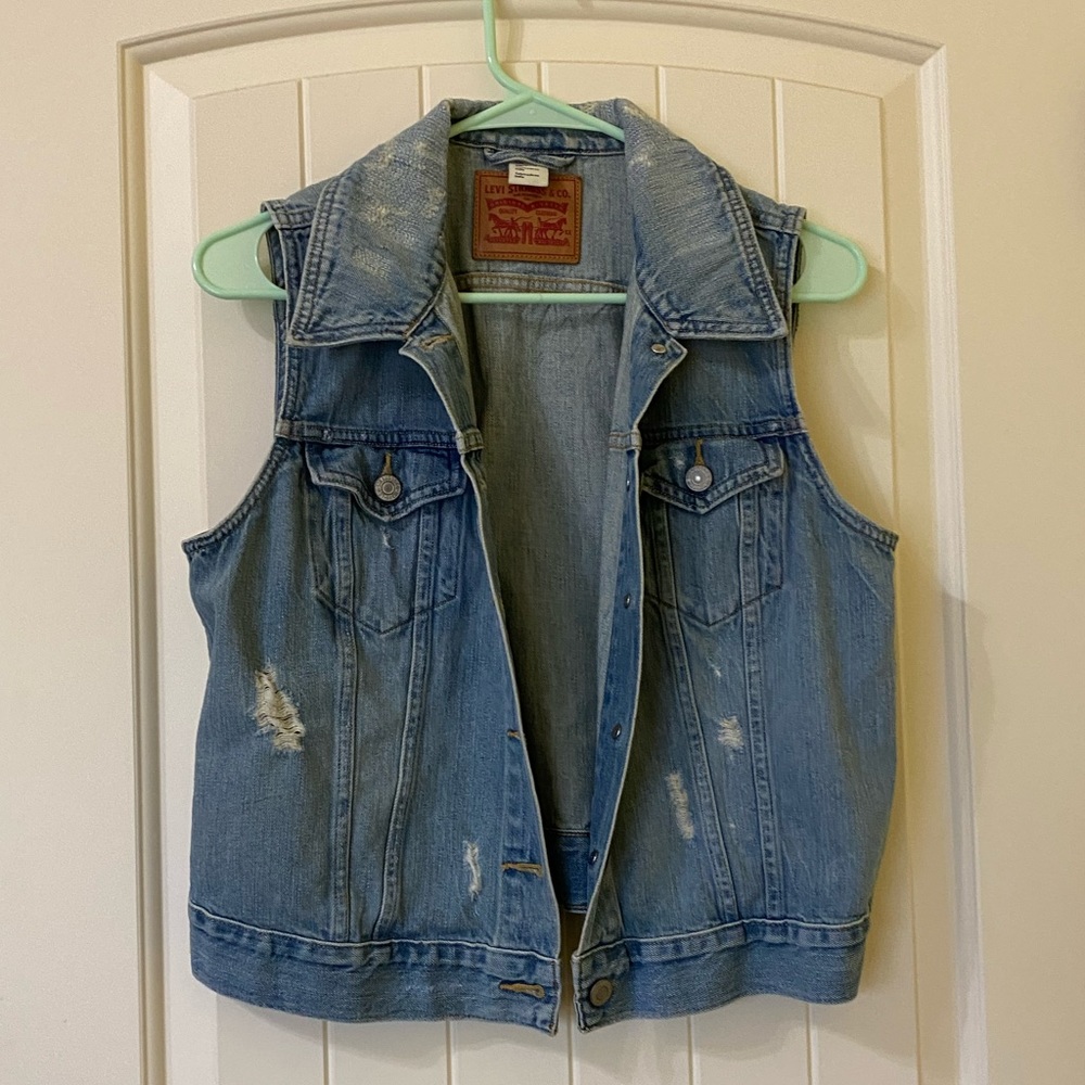 Levi’s distressed denim vest